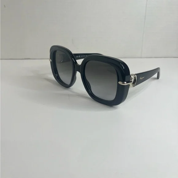 Salvatore Ferragamo Black Sunglasses - Picture 5 of 6